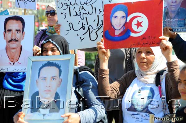 Tunisie: L'avenue Bourguiba, lieu favori de retrouvailles des Tunisiens les jours de fte nationale