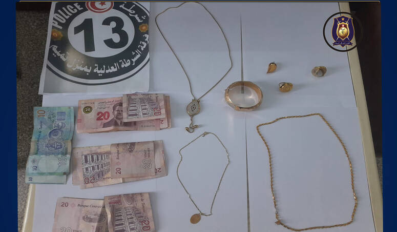 بمراجعة النيابة العمومية أذنت بإحالة القاصر على أنظار النيابة العمومية بحالة تقديم وإدراج منظمي الحرقة بالتفتيش ومواصلة الأبحاث.