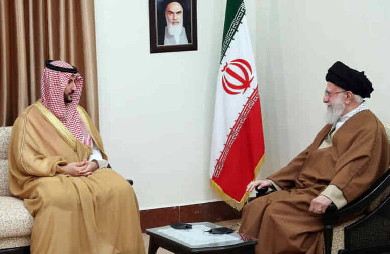 خالد بن سلمان يلتقي خامنئي، أرشيف
