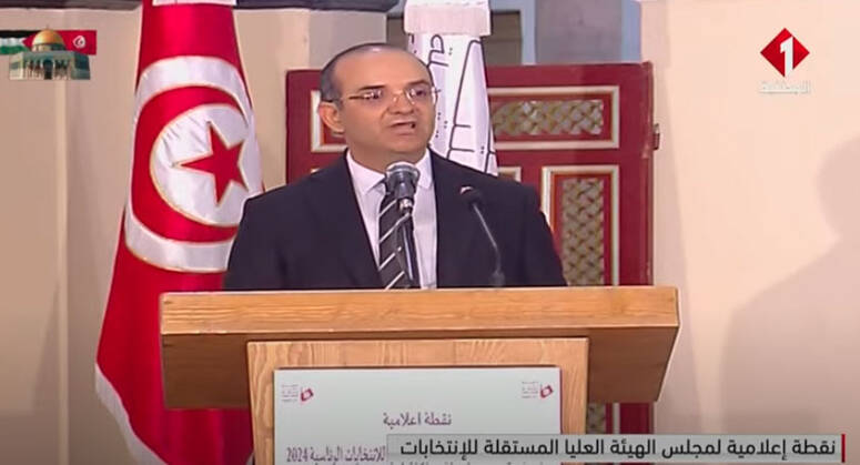 كد بوعسكر ان الهيئة تعذر عليها الحصول على محاضر القرارات الصادرة علن المحكمة الادارية المتعلقة بالطعون في الترشح بالاضافة الى ثبوت حصول احد المترشحين على جنسية ثانية وثبوت حصول تدليس في التزكيات.