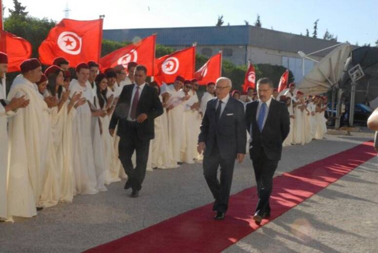 في 2015 نبيل القروي يستقبل الباجي قايد السبسي