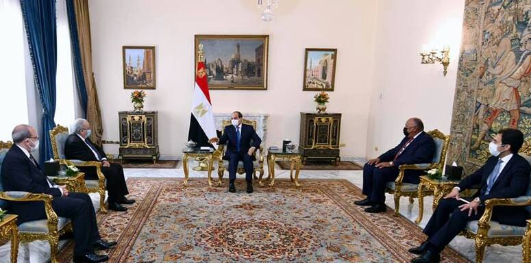 الرئيس المصري يستقبل وزير خارجية الجزائر