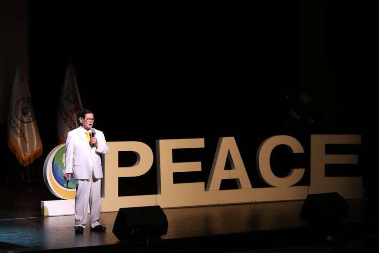 Le Président d'HWPL, Man Hee Lee