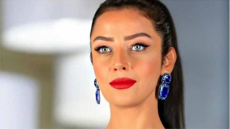 الإعلامية المصرية رضوى الشربيني/facebook