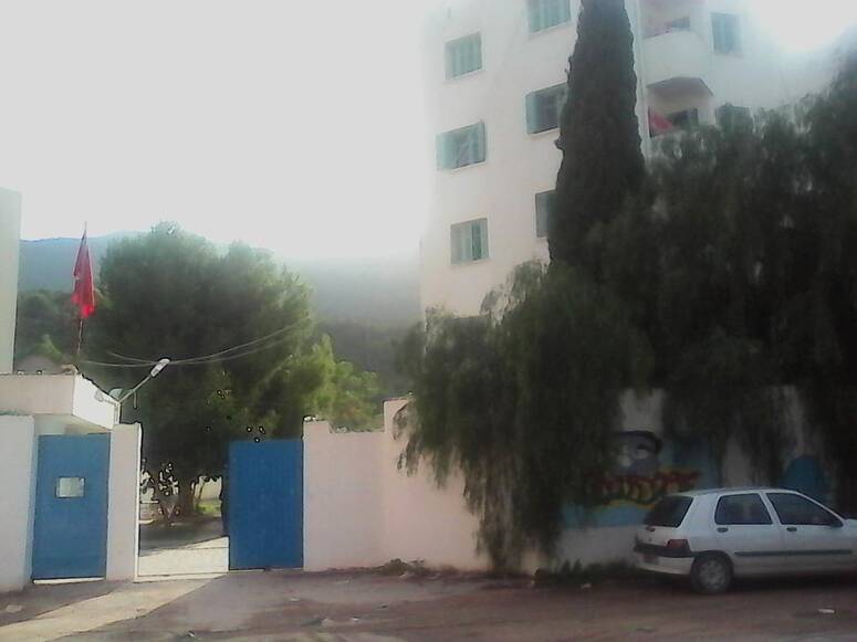 المبيت الجامعي بحمام الشط