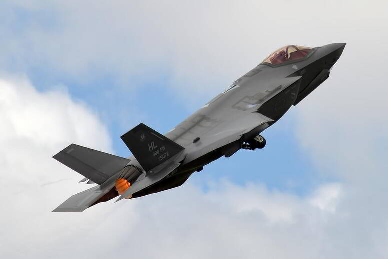 F-35 Lightning II - Credits Anna Zvereva from Tallinn, Estonia, CC BY-SA 2.0 /via Wikimedia Commons/by-sa/2.0