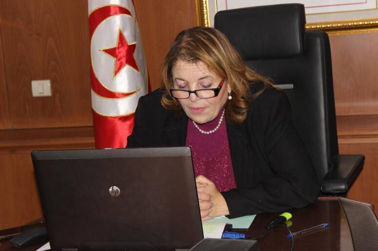 وزيرة الصناعة والطاقة والمناجم سلوى الصغير