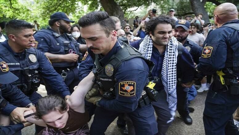 الأمن يشتبك مع الطلاب المتظاهرين تأييداً لفلسطين في جامعة تكساس