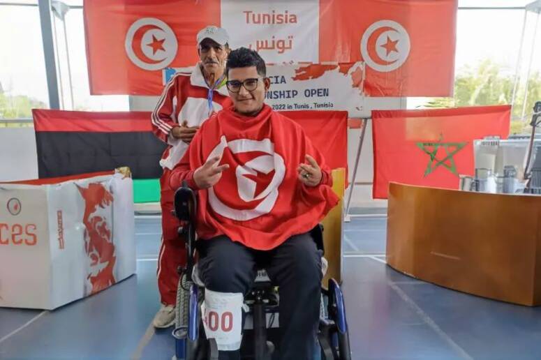 أكرم عثمان بطل تونس لرياضة البوتشيا (الجزيرة)