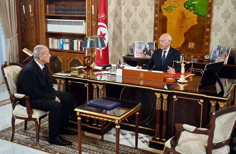 تعرّض رئيس الدولة مطولا للأسباب التي أدّت إلى تردي الأوضاع البيئية في كل مكان تقريبا ومن بينها وليس أقلها الفساد الذي طال هذا المجال منذ سنوات طويلة. فحتّى الهبات التي كانت تُقدّم من الخارج كانت تُقت