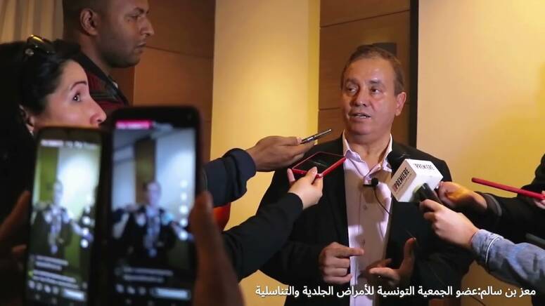 قال لا بد من التحسيس باهمية المستحضر الواقي من الشمس في حماية الاشخاص الاكثر عرضة للشمس، مشيرا الى انه رغم تزايد الطلب على إقتناء واقي الشمس، إنخفض حجم مبيعاته في الصيدليات بسبب تنوع مسالك التوزيع غير