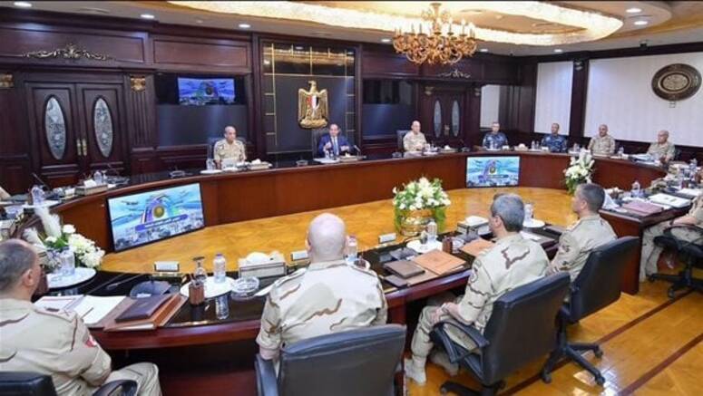 السيسي خلال ترؤسه اجتماع المجلس الاعلى للقوات المسلحة
