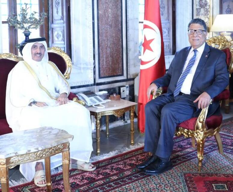 مبرزا من جهة أخرى عميق تقديره للجالية التونسية المقيمة في قطر، وما تتمتّع به من خبرة وكفاءة في كل الميادين ولاسيما منها مجالات الصناعة والسياحة والصحة والثقافة، مؤكّدا التطلّع والاستعداد لتعزيز التعاو