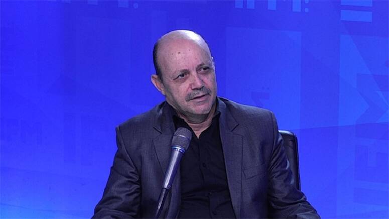 المدير العام للمركز الوطني لليقظة الدوائية ورئيس لجنة التلاقيح وعضو اللجنة العلمية لمجابهة انتشار فيروس كورونا رياض دغفوس