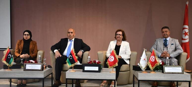 أكدت أحلام الباجي بالمناسبة، أهمية الإصدار السابع الذي تم توقيعه ودوره الفعال في مزيد التقليص من العوائق الفنية التي تعترض انسياب السلع بين البلدين وذلك من خلال دعم العمل طبقا للاشتراطات الفنية وال