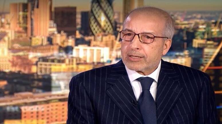 يوم الأحد الماضي، أعلن المجلس الرئاسي تعيين محمد الشكري محافظا جديدا للمركزي، وإقالة المحافظ الحالي الصديق الكبير، وهو ما سارع مجلس النواب وكذلك المجلس الأعلى للدولة لرفضه، مؤكدين أن تعيين المحافظ من اختصاصاتهما، وليس اختصاص المجلس الرئاسي.