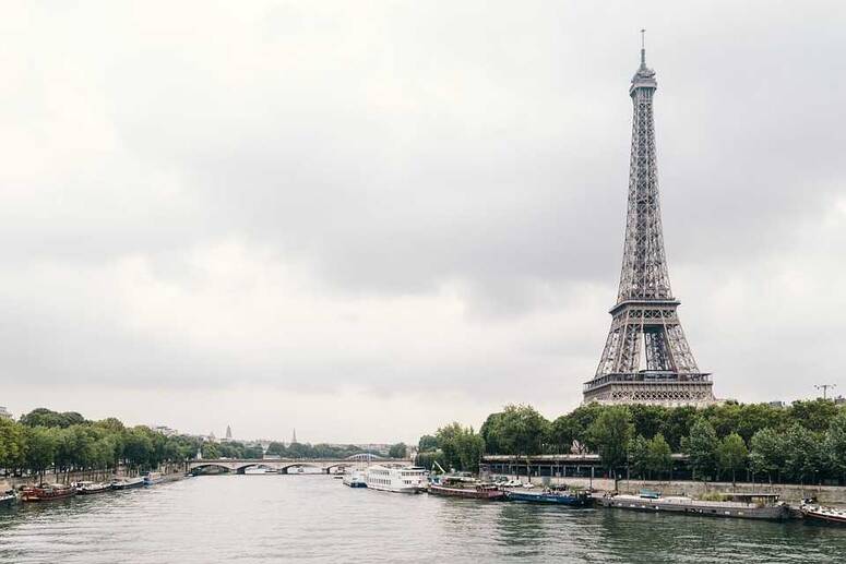 Paris /Pixabay