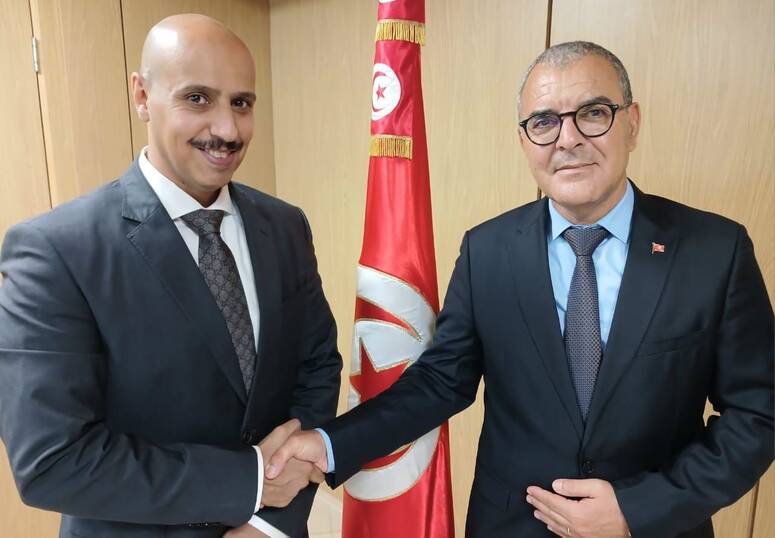 وأكد الجانبان على أهمية الدور الذي يمكن للمعهد العربي للتخطيط ان يلعبه من خلال ما ينجزه من بحوث ودراسات إستراتيجية، تتلائم مع المتغيرات العالمية والاقليمية الراهنة وتساعد الدول العربية على التكامل وت