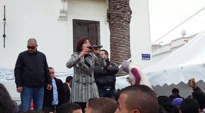 صورة اليوم : سامية عبو تقود حملة المرزوقي في باجة