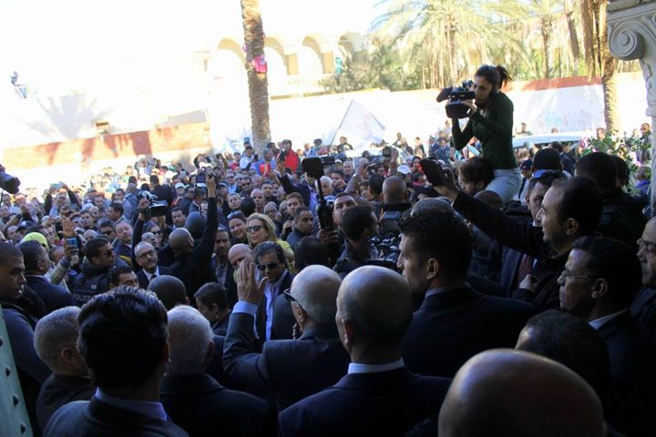 السبسي من توزر: التنمية في الجنوب من أولوياتي في المرحلة المقبلة وسننصف المهمشة