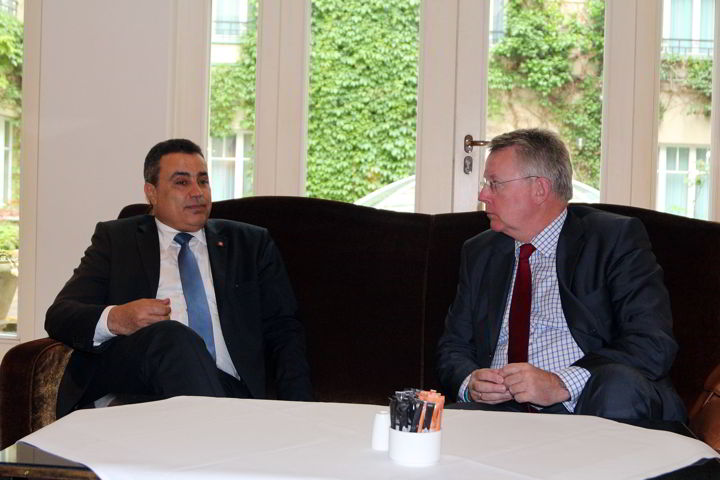 Arrivée de Mehdi Jomaa à Berlin pour une visite officielle