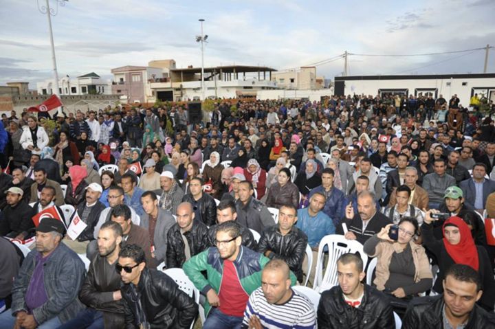 المرزوقي لأهالى القصرين : أصواتكم هي أصوات التاريخ وأصوات الشهداء فلا تعيدوا النظام القديم