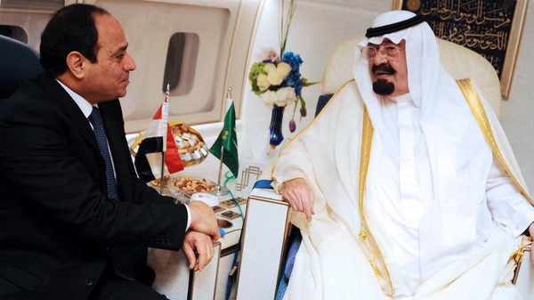 سمير الوافي : السيسي أرسل وزيرا لاستقبال رئيسنا لكنه استقبل ملك السعودية بنفسه وانحنى له