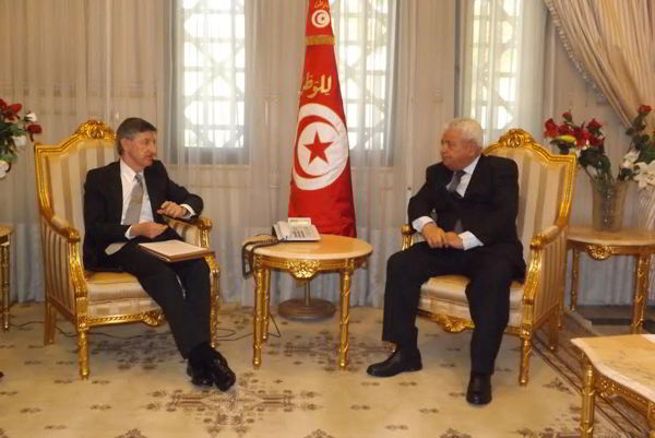 وزير العدل وحقوق الإنسان والعدالة الانتقالية يتحادث مع سفير أمريكا بتونس