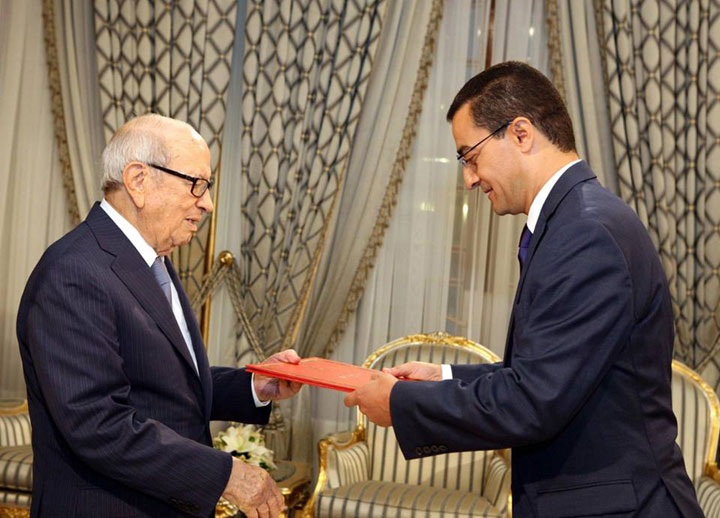 devise d oman en 4 lettres