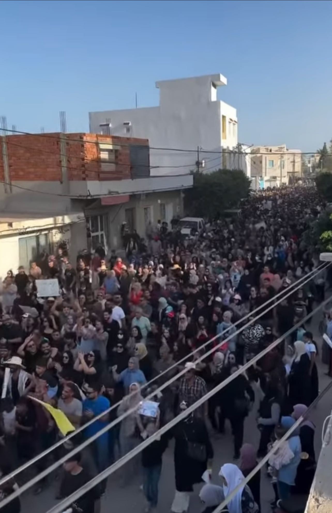 مسيرة في قابس ضد التلوث والمطالبة بتفكيك الوحدات 