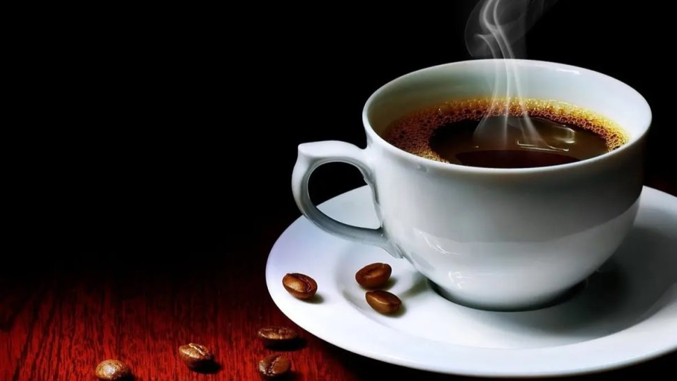 طبيب :  تناول القهوة بمعدل يتراوح بين كوبين وخمسة أكواب يوميًا يحقق فوائد متعددة لصحة القلب