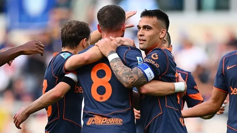 مارتينيز يقود إنتر للفوز على لاتسيو قبل لقائهما بنهائي كأس إيطاليا