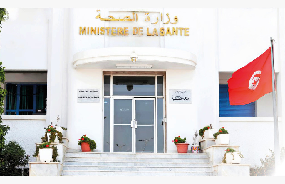 وزارتا الصحة والتجارة تدعوان إلى اقتناء المستلزمات المدرسية من المسالك المنظمة