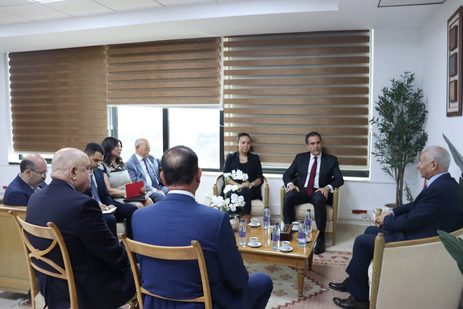 وزير التجارة يدعو إلى إرساء شراكات استراتيجية بين تونس والبر