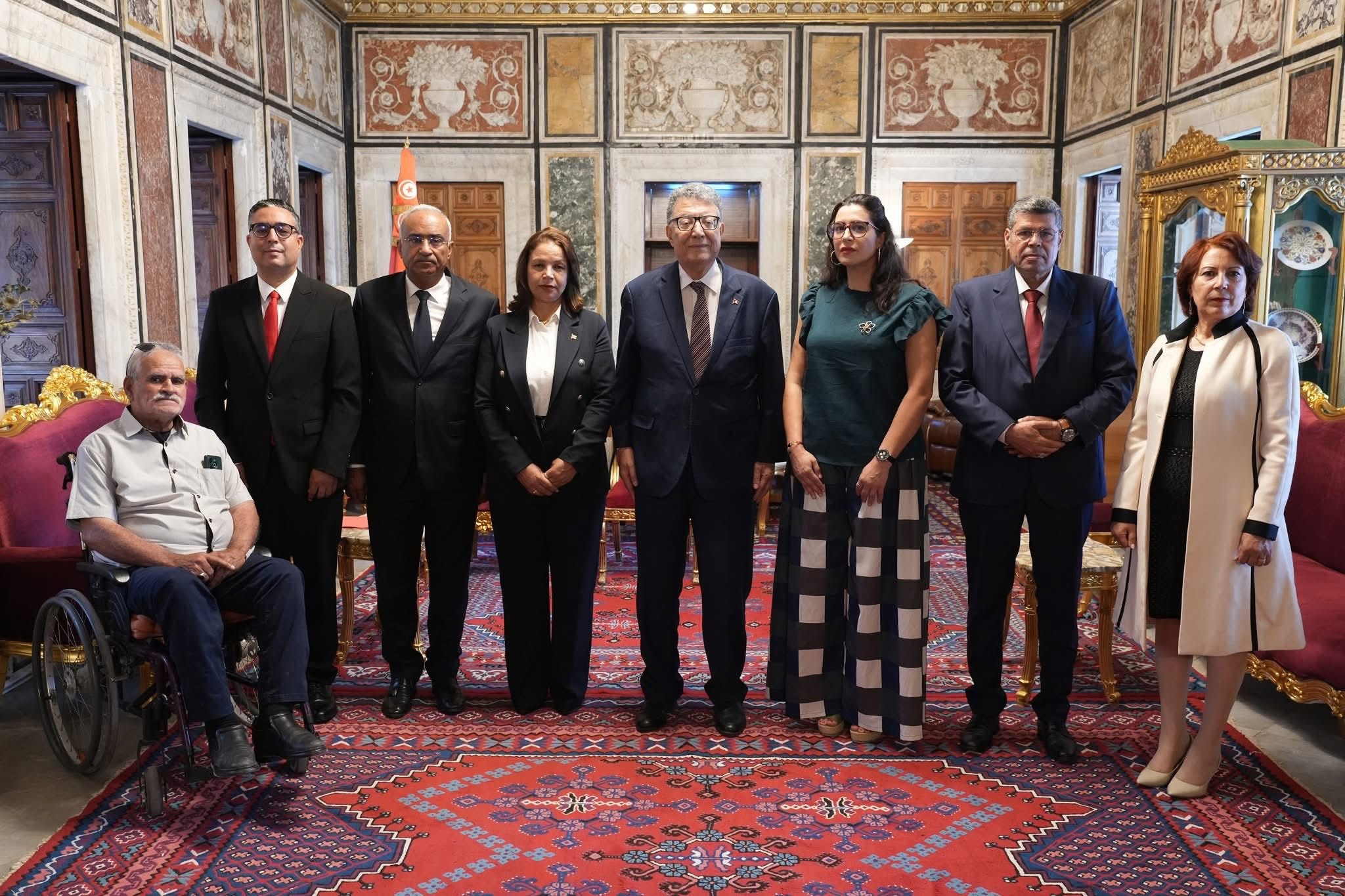 رئيس البرلمان يستمع إلى مشاغل المجلسين المحليين بأ