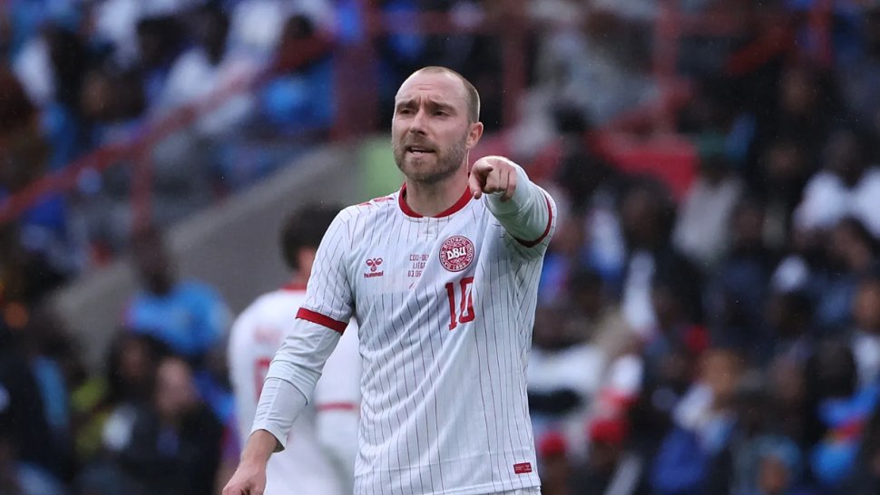الدنماركي إريكسن يتعافى في منزله بعد انهياره خلال 