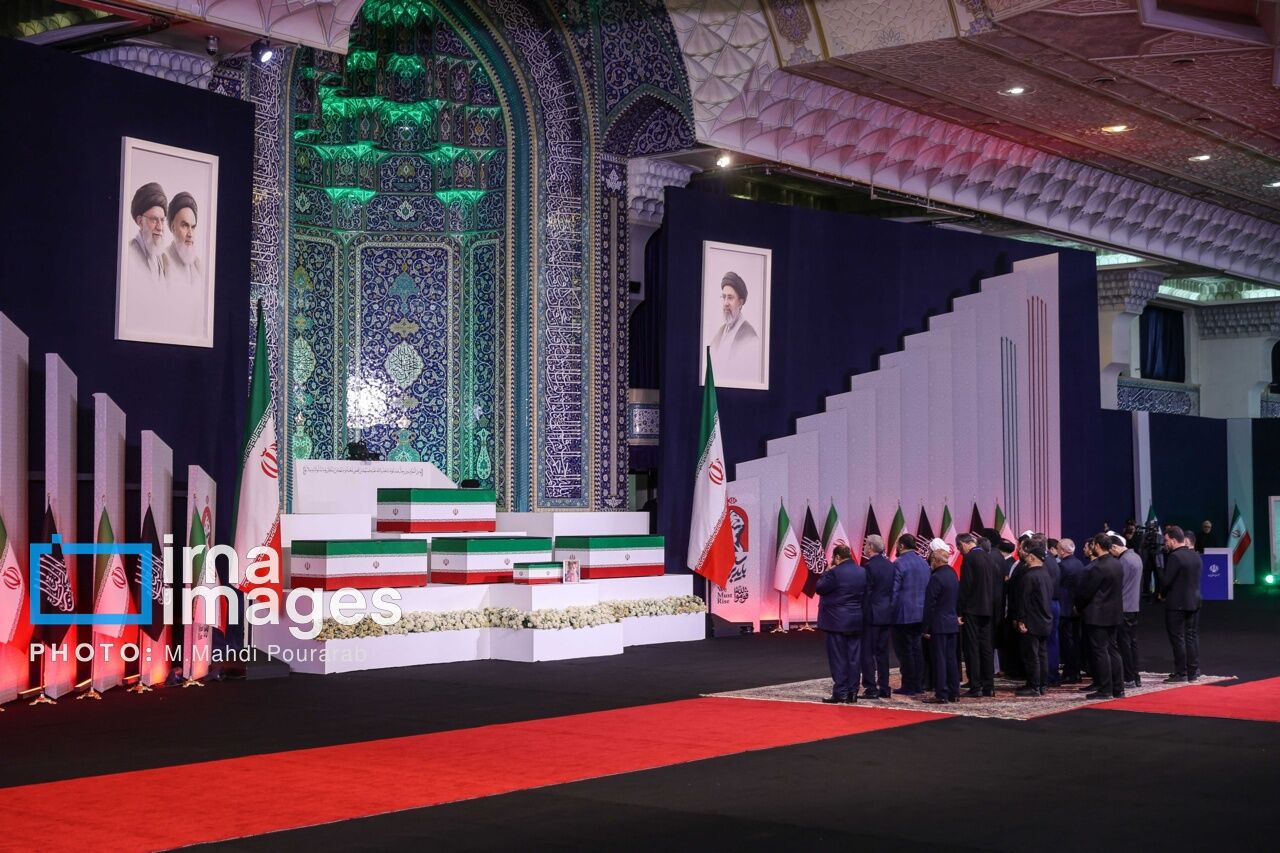 إيران: وصول جثمان خامنئي إلى مصلّى طهران استعدادا لمراسم تشييعه