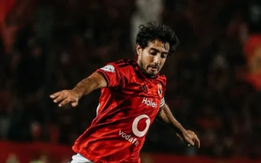 الأهلي يحسم القمة المصرية ويتصدر الترتيب بفوزه على الزمالك
