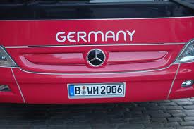 تونسي قرأ القرأن في حافلة ألمانية, فحاصرها البوايس والكلاب