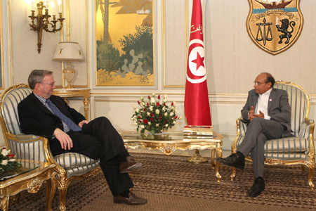 M. Marzouki reçoit le directeur exécutif de la compagnie ''Google''