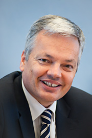 La Belgique est disposée à accompagner le processus de transition démocratique engagé par la Tunisie(Reynder)