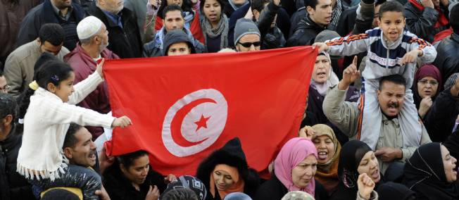 ذكرى الثورة التونسية بين صور ستالين وشعارات حزب التحرير