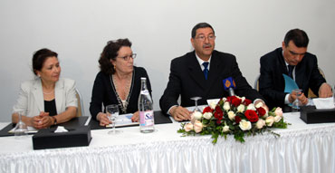 وزير الداخلية الحبيب الصيد و تغيير الصورة السلبية للمؤسسة الأمنية