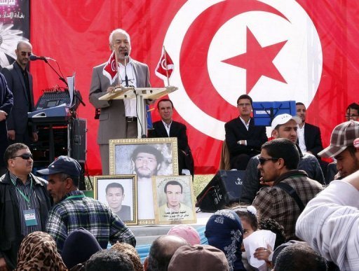 الغنوشي يدعو الى ''اعطاء فرصة'' للحكومة التونسية
