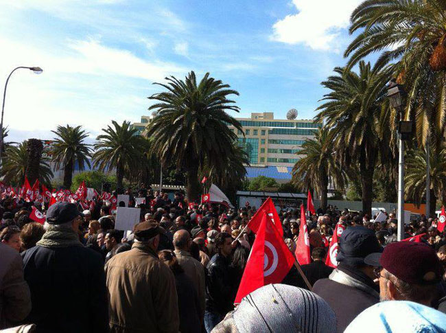 une marche pacifique à Tunis