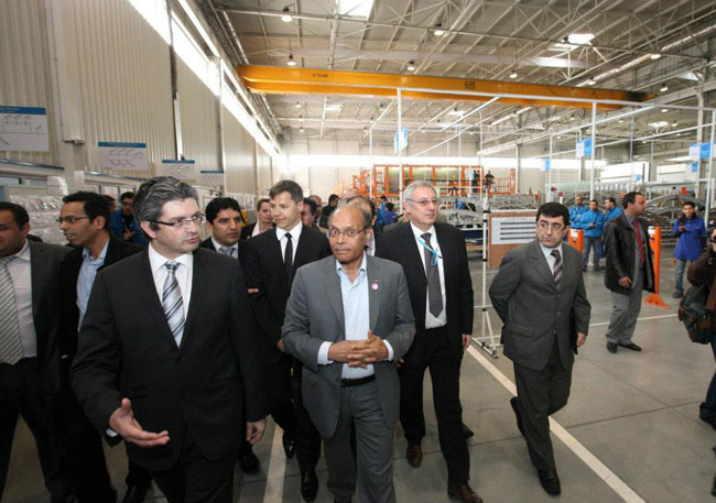 Visite du président de la République à la société Aerolia