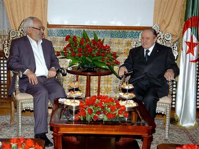 Le président Bouteflika reçoit le président du Mouvement tunisien Ennahda