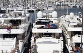 Tunisie: Saisie de 233 titres fonciers, de voitures et de yachts ''appartenant'' au président déchu et à ses proches