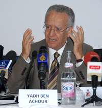 Table ronde sur le thème : ''Première lecture du projet de la constitution''