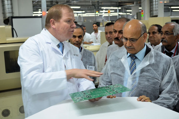 وزير الصناعة يدشن وحدة صناعية جديدة في صناعة الالكترونيك ببن عروس